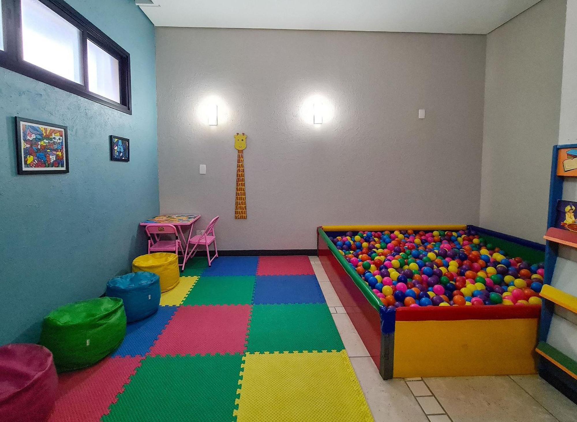 Apartamento Conforto No Bigorrilho, Petfriendly, Garagem Curitiba